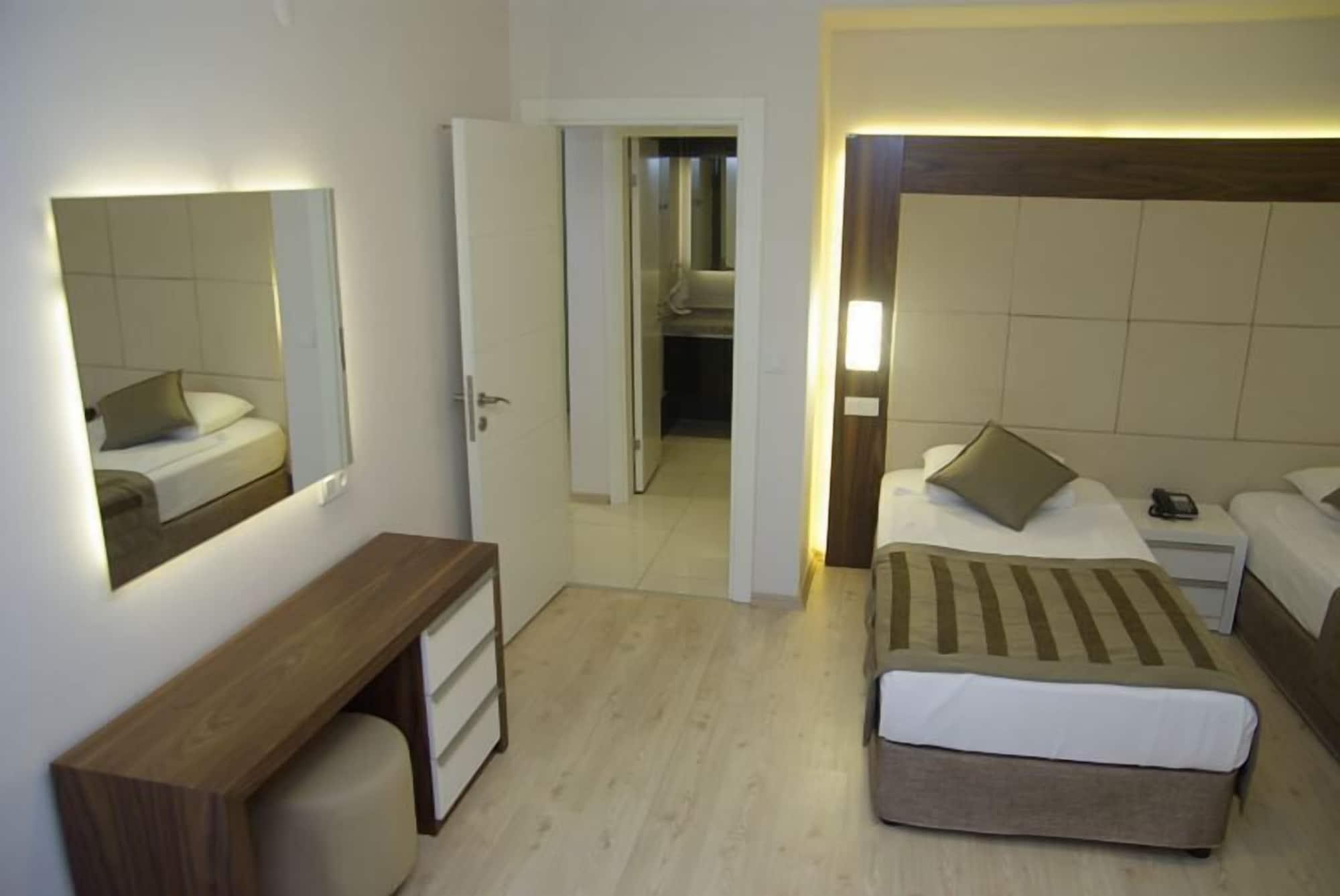 Delfino Apart Hotel Аланія Екстер'єр фото